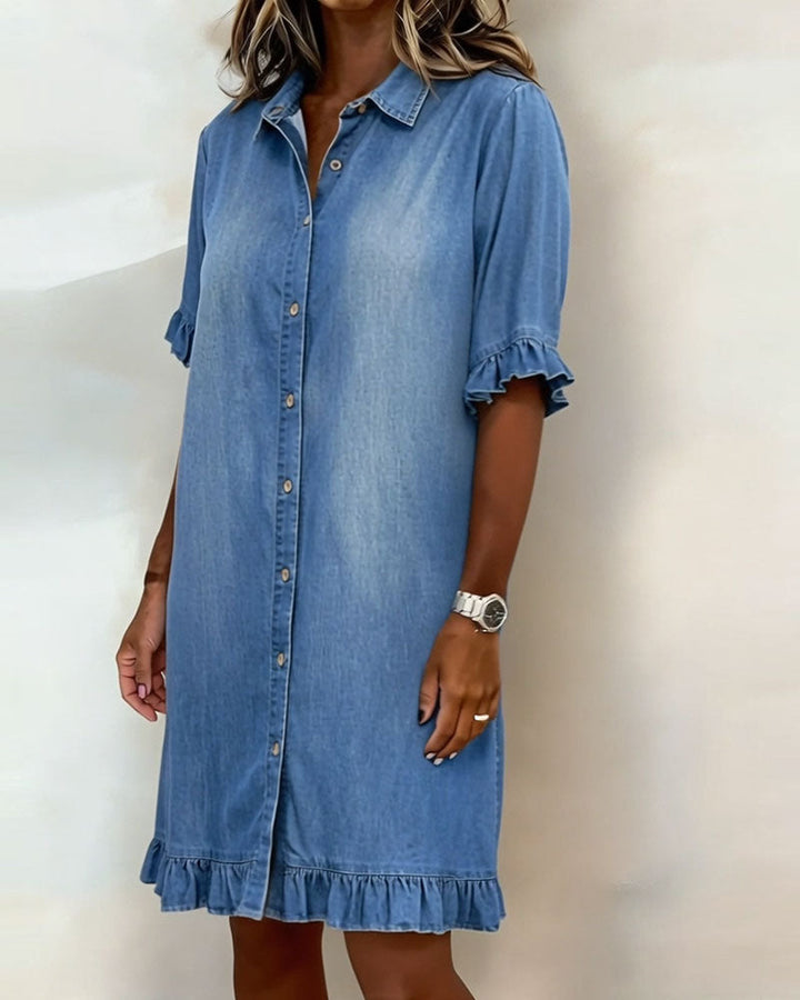 Mia | Modernes und atmungsaktives gerafftes Jeanskleid