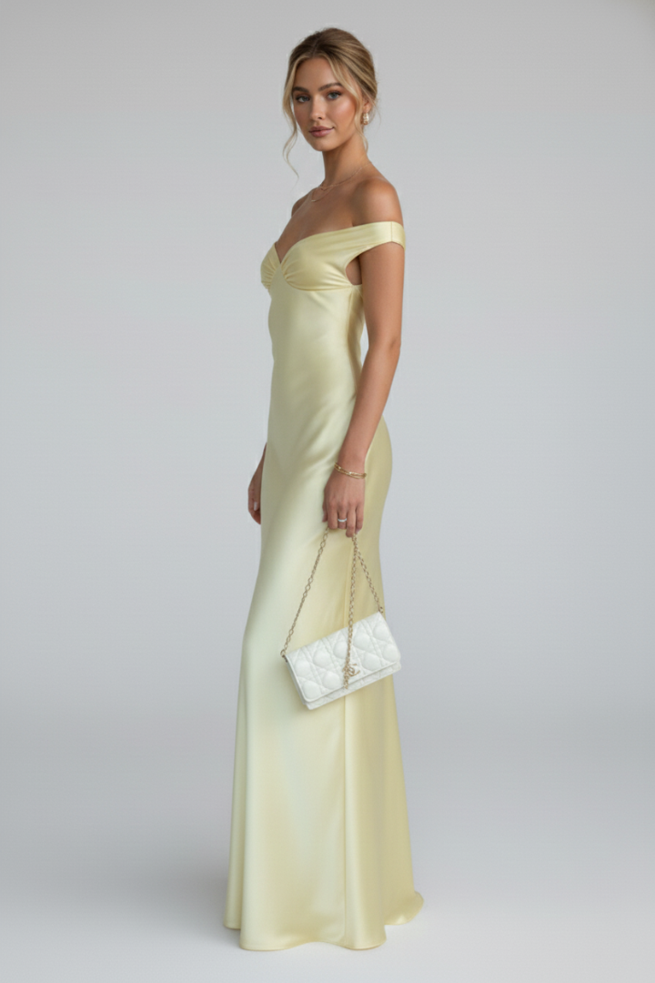 Sophia | Zeitloses und glamouröses schulterfreies Maxikleid
