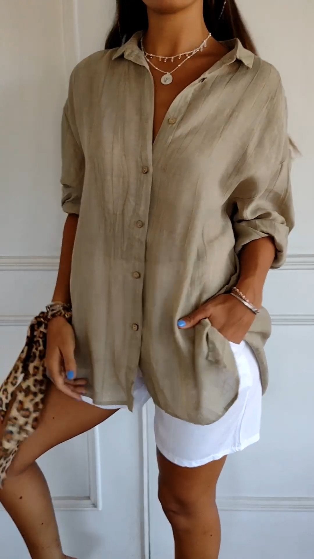 Elamira | Elegantes und Zeitloses Damen-Button-Down-Hemd