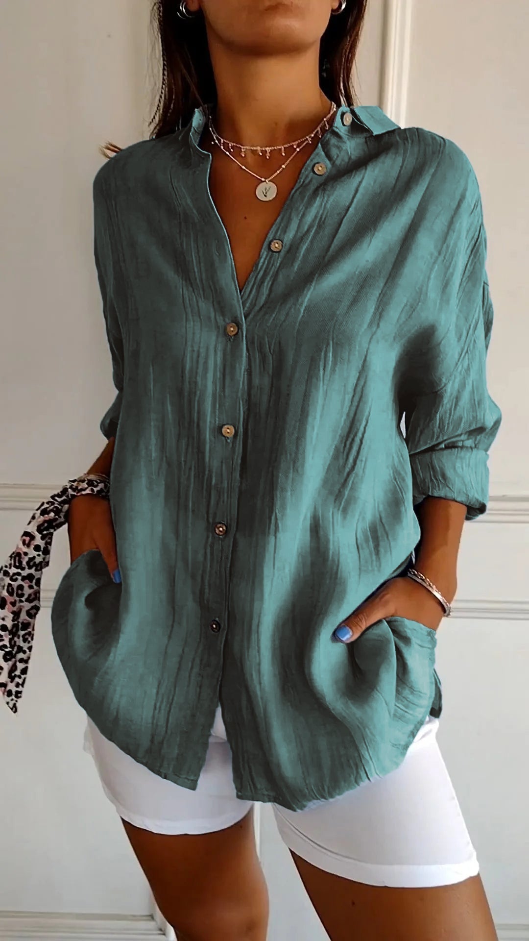 Elamira | Elegantes und Zeitloses Damen-Button-Down-Hemd