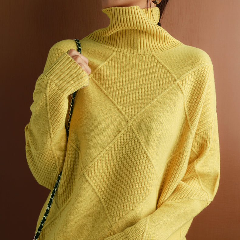 Lucy | Turtleneck Cashmere Sweater