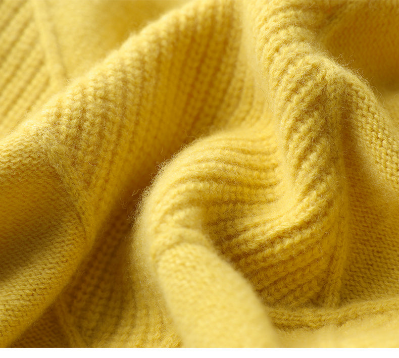 Lucy | Turtleneck Cashmere Sweater
