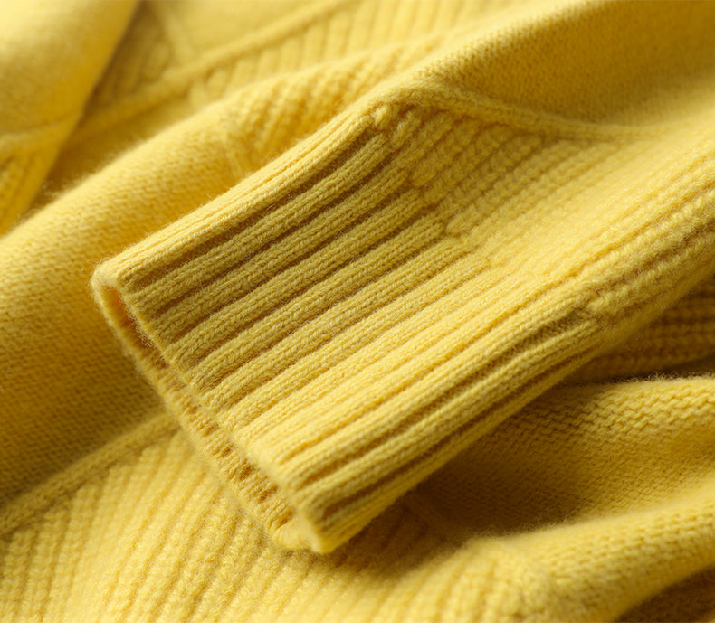 Lucy | Turtleneck Cashmere Sweater