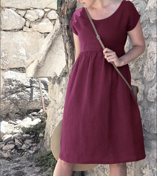 Elowen | Elegantes tailliertes Midikleid