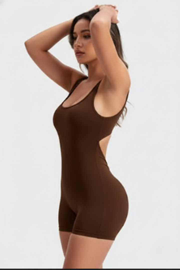 Craftsmiley™ V-Back Romper for Women – Sculpting Fit, Stylish Design &amp; All-Day Comfort