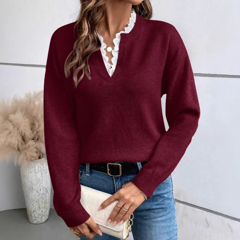 Maya | V-Ausschnitt Pullover mit Spitzenbesatz