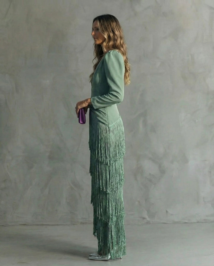 Jessica | Modisches V-Ausschnitt Maxi-Kleid mit Stufen und Fransen