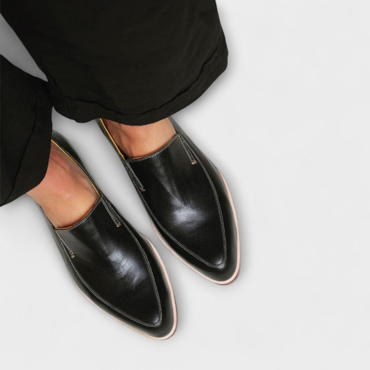 Virella | Elegante schwarze Slipper für Damen