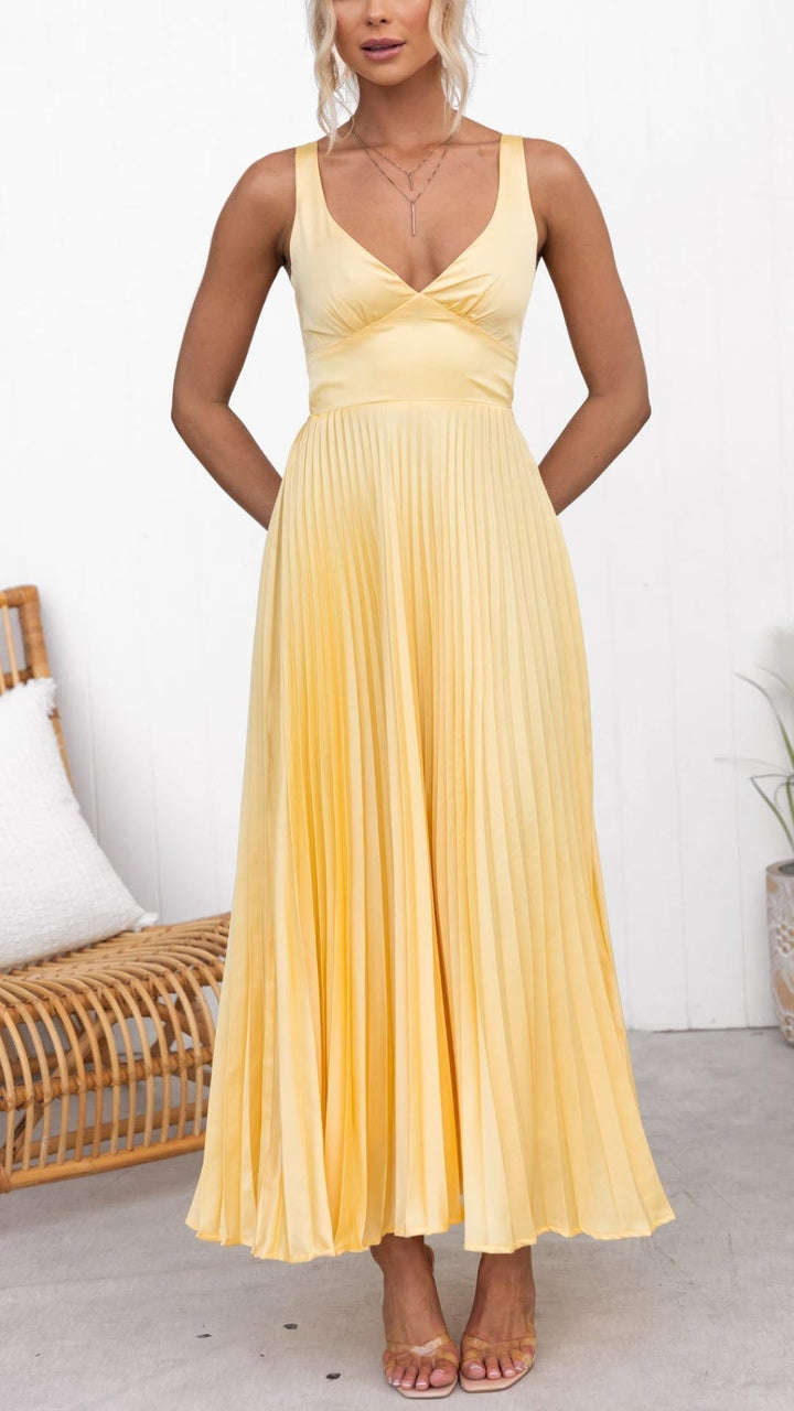 Emma | Edles und luftiges plissiertes Maxikleid