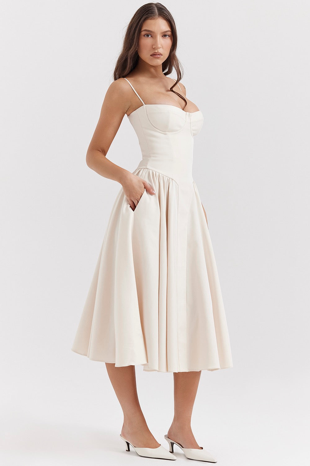 Jessica | Elegantes, schmeichelhaftes &amp; vielseitiges Midikleid