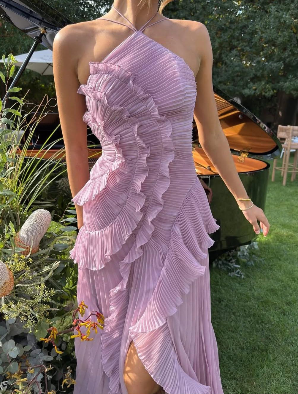 Luna | Elegantes asymmetrisches weißes Maxikleid für Damen