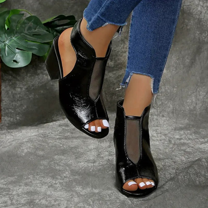 Lyra | Roman-Inspired Minimalist Sandals