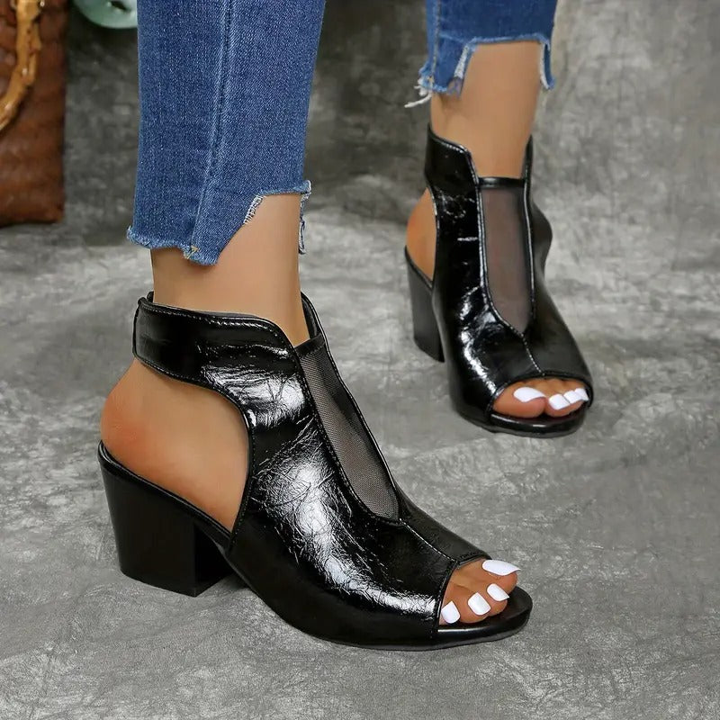 Lyra | Roman-Inspired Minimalist Sandals