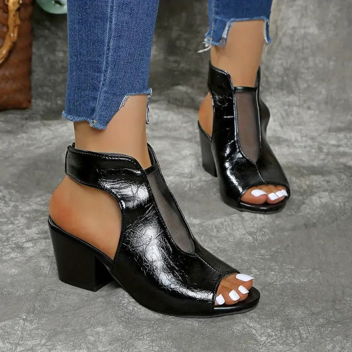 Lyra | Roman-Inspired Minimalist Sandals