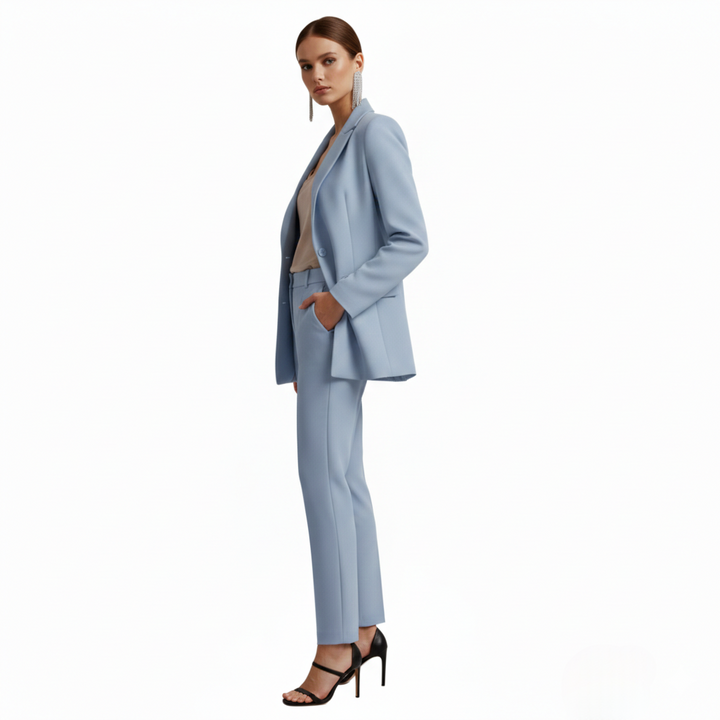 Veronique | Eleganter, zweireihiger, maßgeschneiderter Damen-Hosenanzug