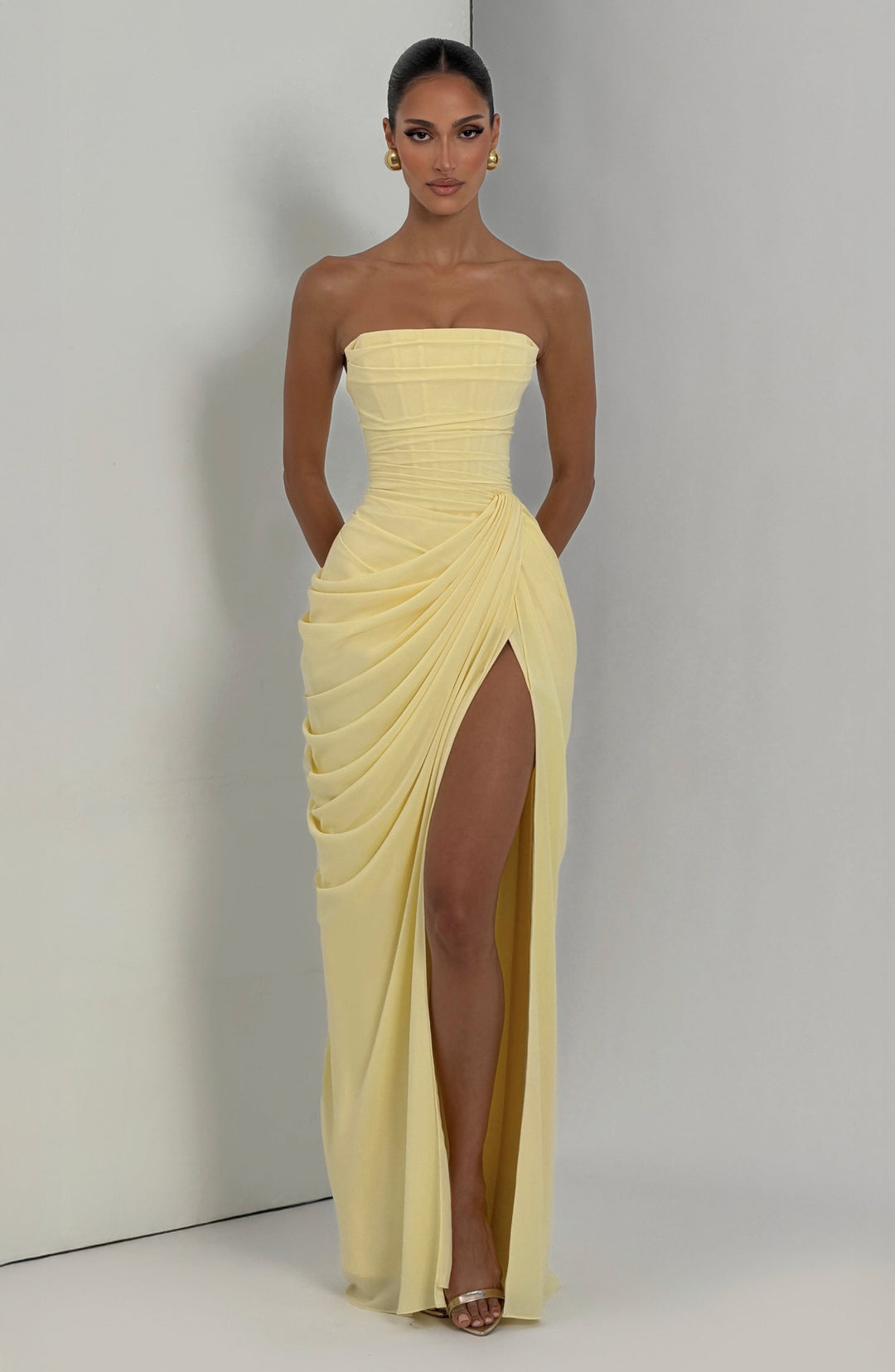Karin | Glamouröses und raffiniertes Korsett-Maxikleid