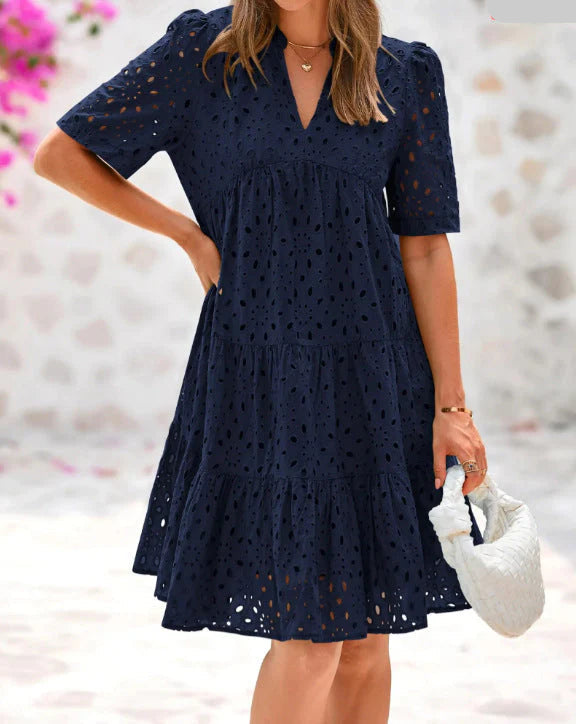 Lyra | Elegantes Sommerkleid mit Spitzenrüschen