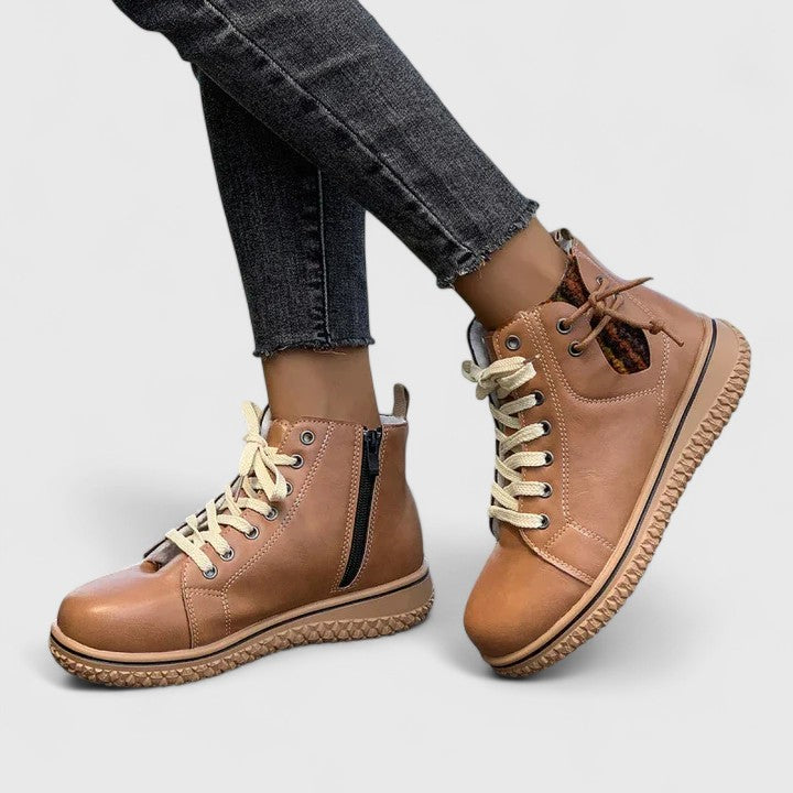 Julia | Elegante Schnürstiefeletten mit seitlichem Reißverschluss