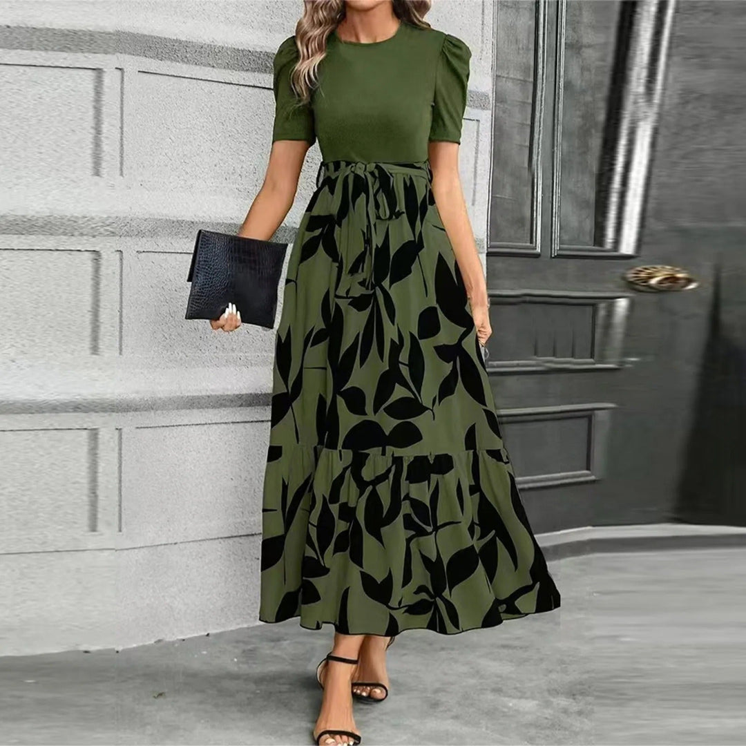 Ivy | Maxikleid mit Bindegürtel und botanischem Druck