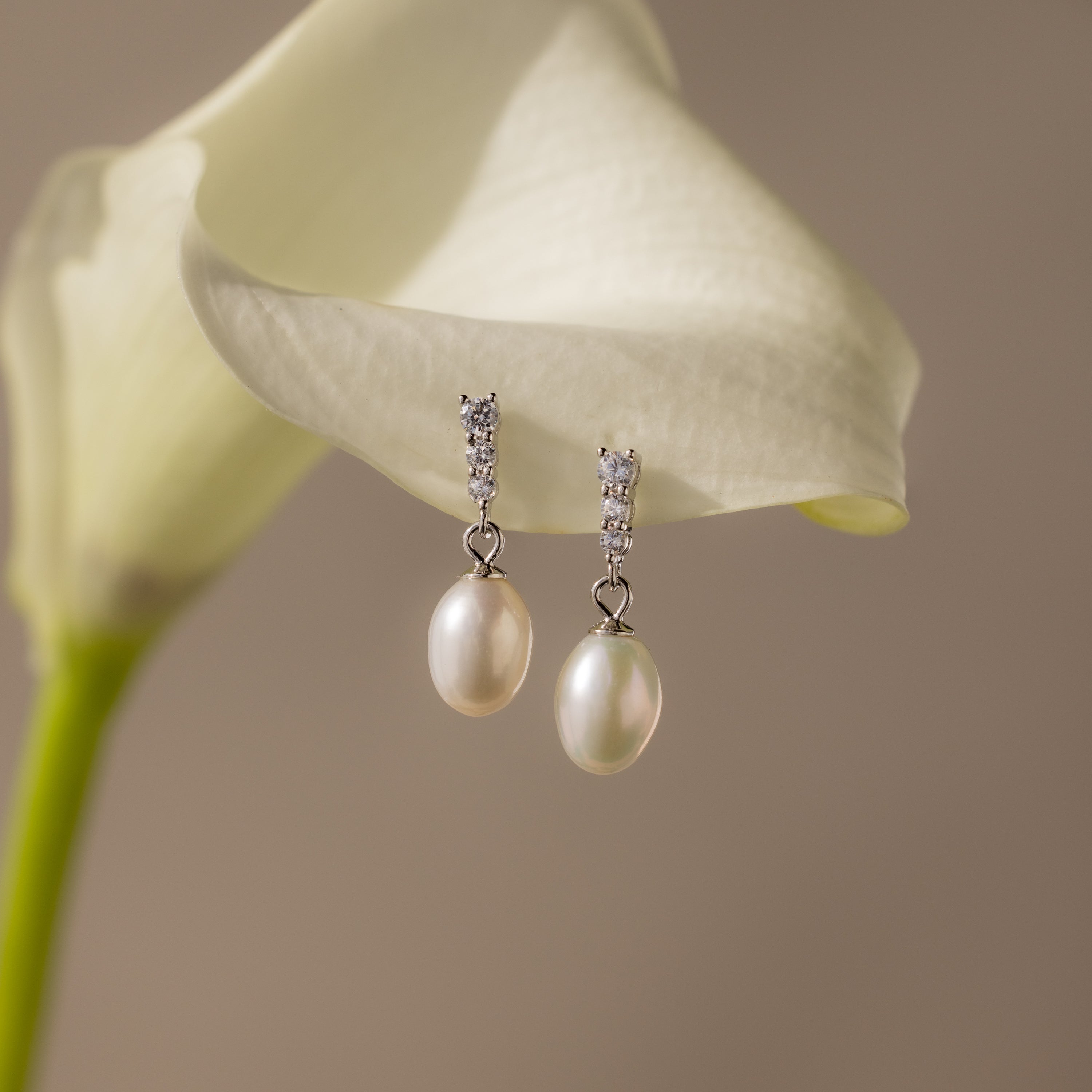 Diamond Pearl Droplet Earrings